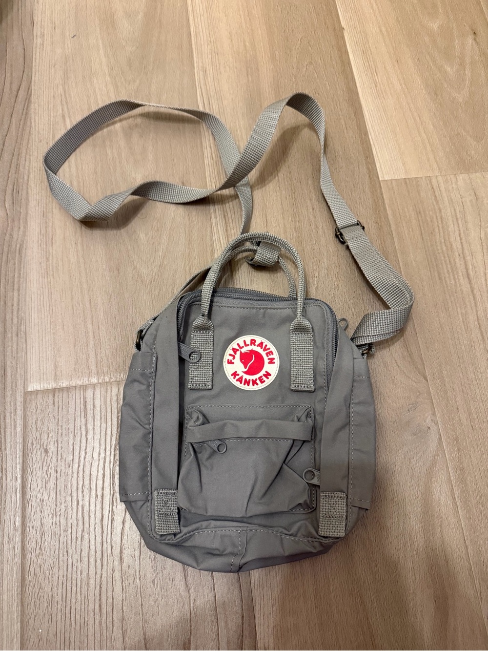 Fjallraven Kånken Mini Crossbody Bag - Gray